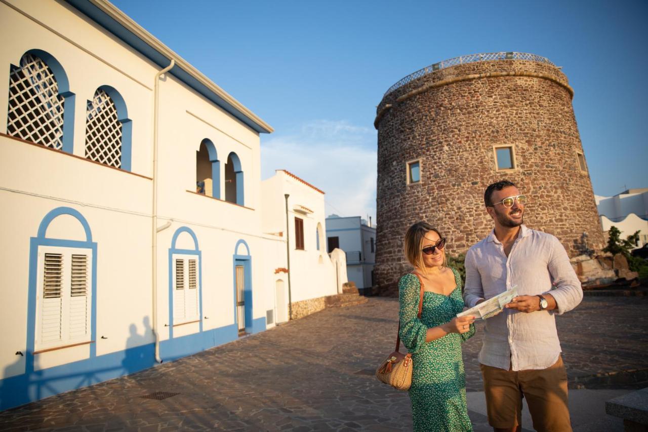 Lu' Hotel Maladroxia SantʼAntìoco エクステリア 写真