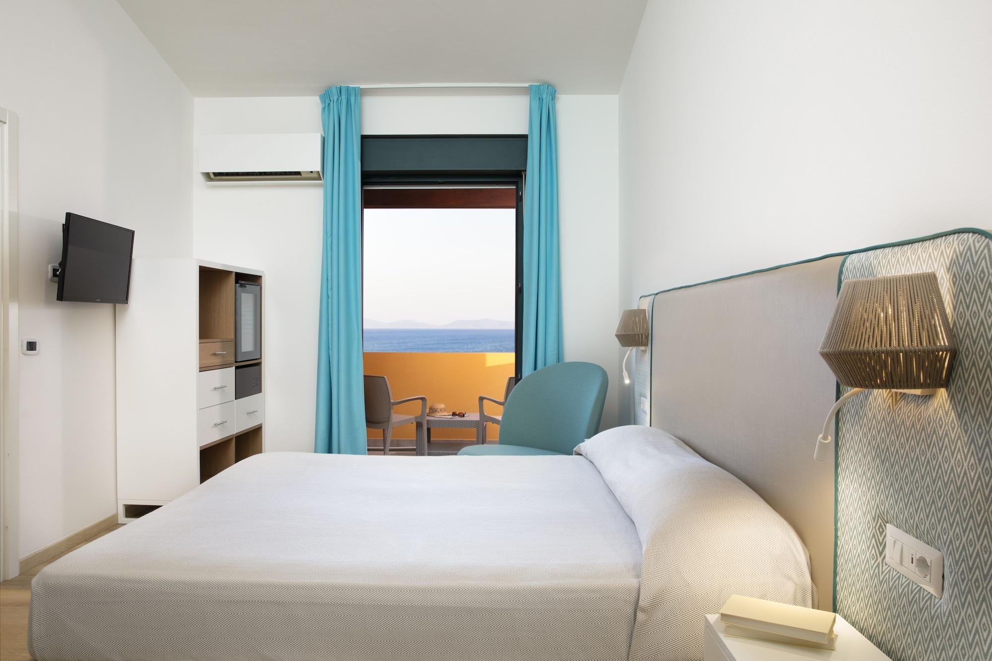 Lu' Hotel Maladroxia SantʼAntìoco エクステリア 写真